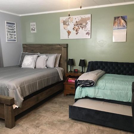 Home Away From Home, Recently Renovated North Troy Exteriör bild