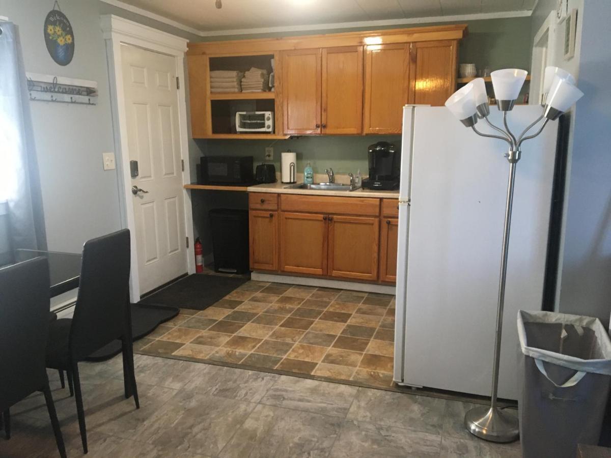 Home Away From Home, Recently Renovated North Troy Exteriör bild