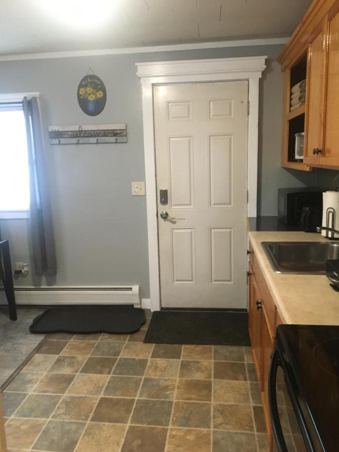 Home Away From Home, Recently Renovated North Troy Exteriör bild