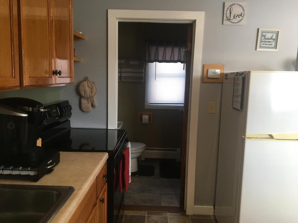 Home Away From Home, Recently Renovated North Troy Exteriör bild